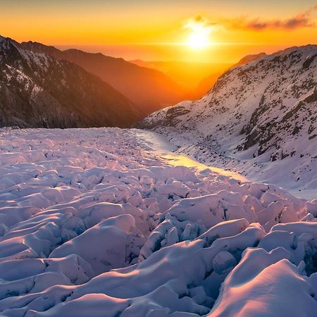 Fox Glacier Jade Hotel Bagian luar foto